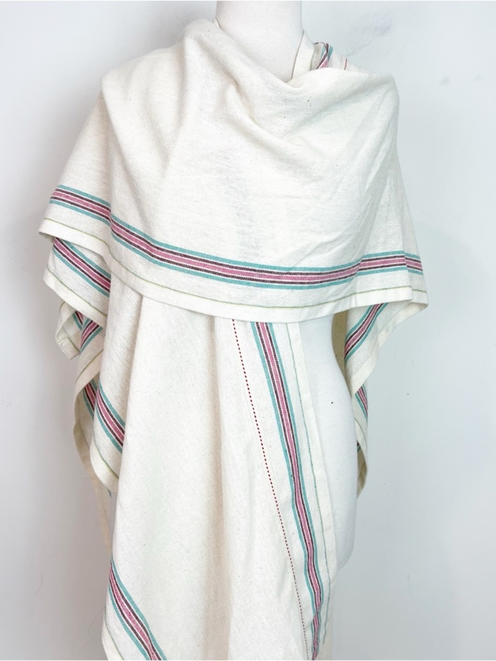 TEMPLE MÉXICO OFF-WHITE PINK BLUE BURGUNDY STRIPES PONCHO SHAWL WRAP NWT